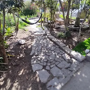 https://hermosa-casa-independiente-cerca-a-la-mitad-del-mundo.hotelsquito.com